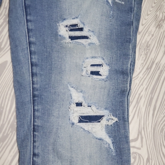 High Rise Distressed Jeggings - Picture 2 of 8